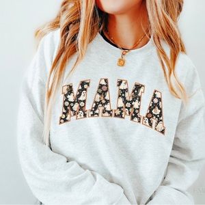 Halloween Mama Sweatshirt!